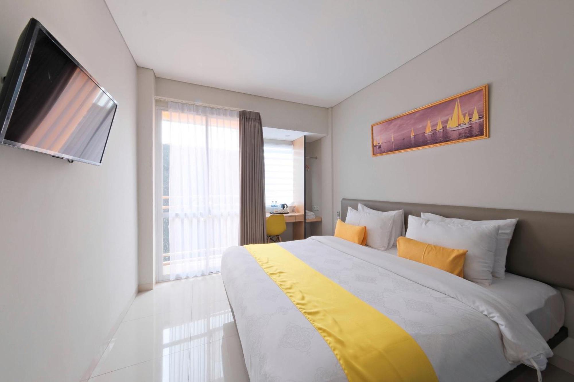 S101 Hotels Semarang Bagian luar foto