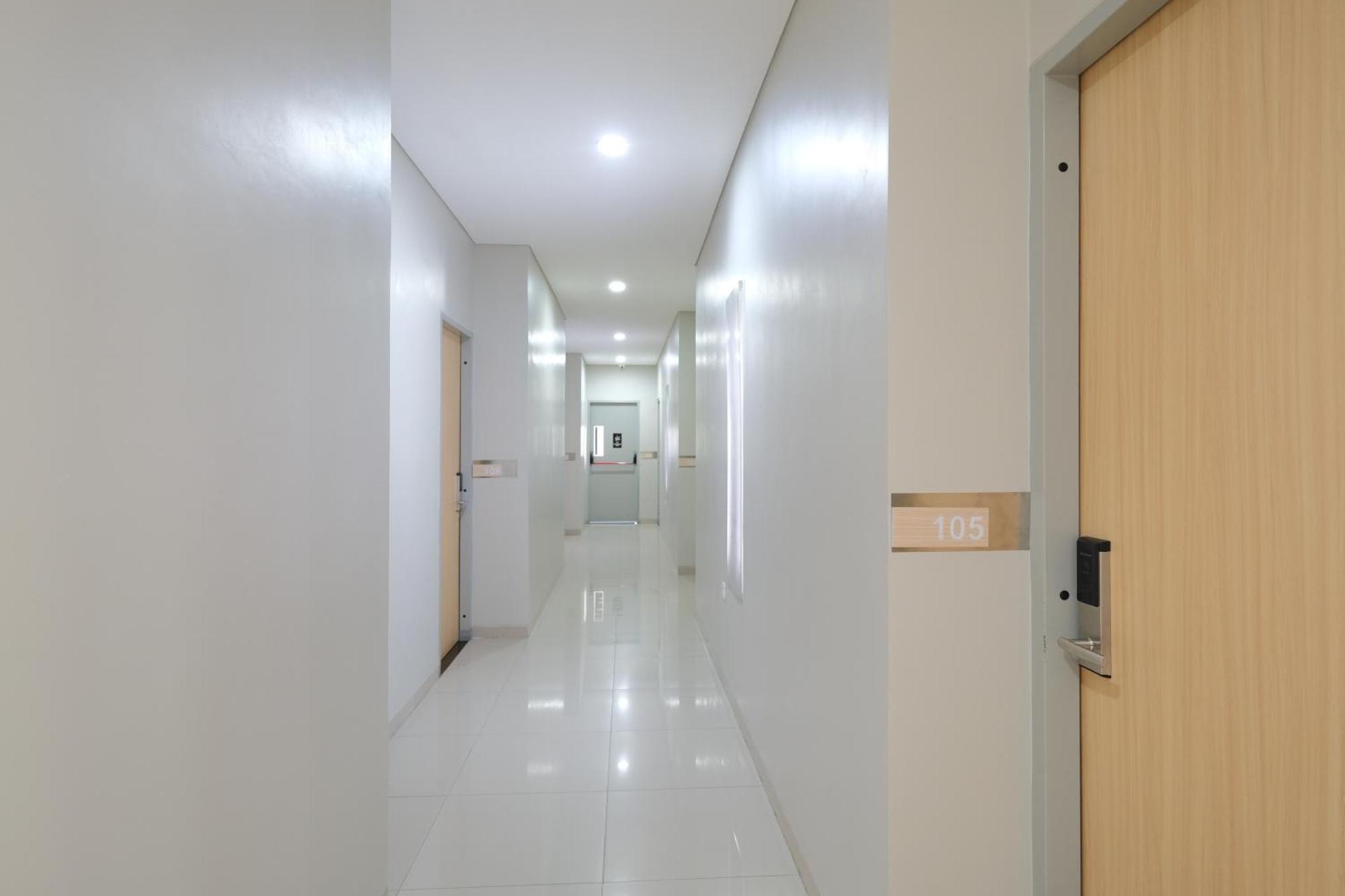 S101 Hotels Semarang Bagian luar foto