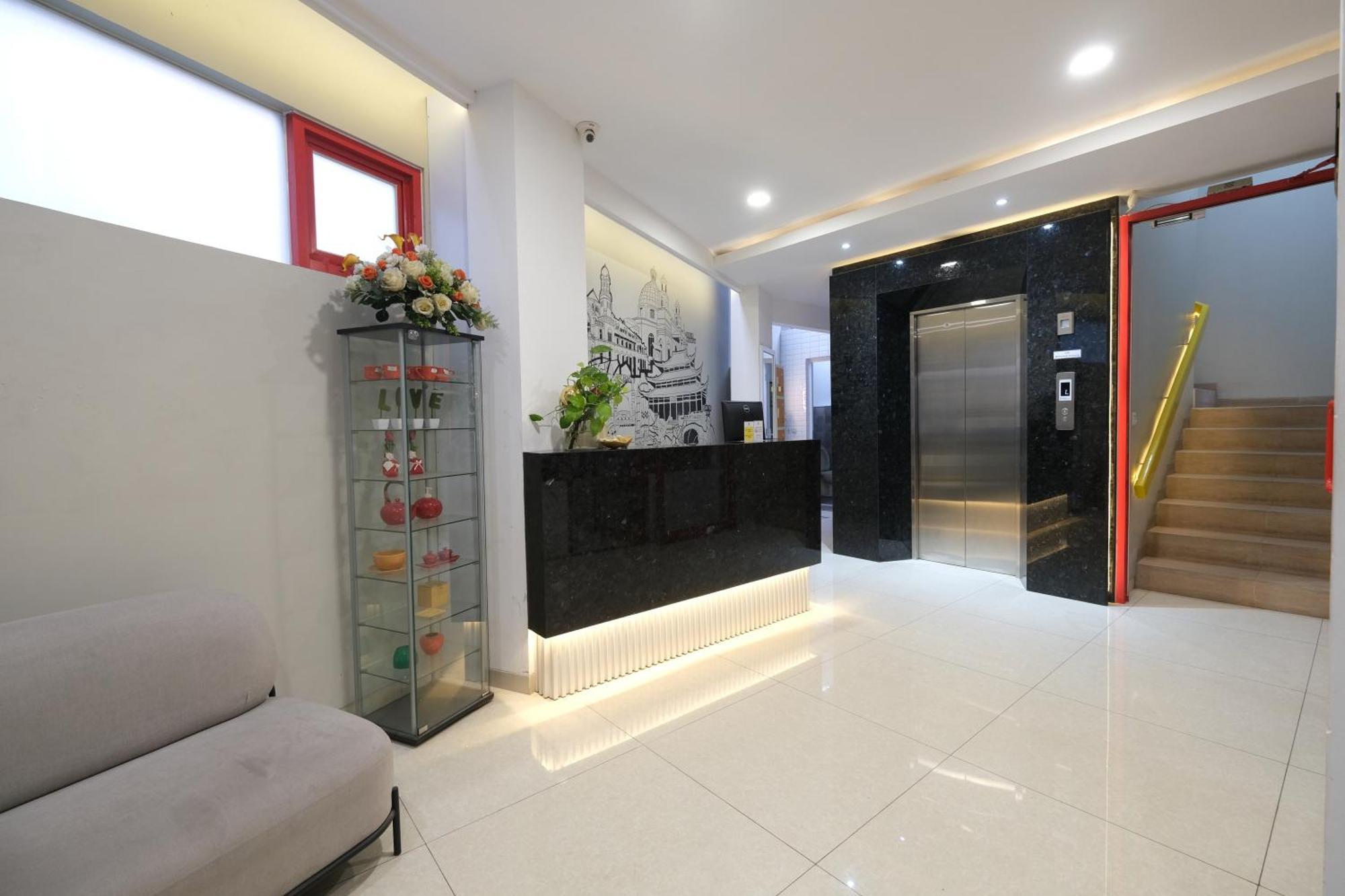 S101 Hotels Semarang Bagian luar foto