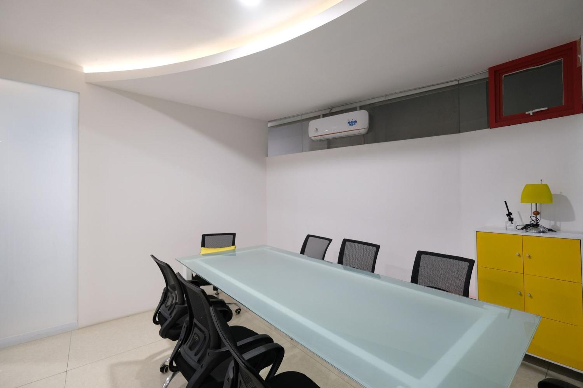 S101 Hotels Semarang Bagian luar foto